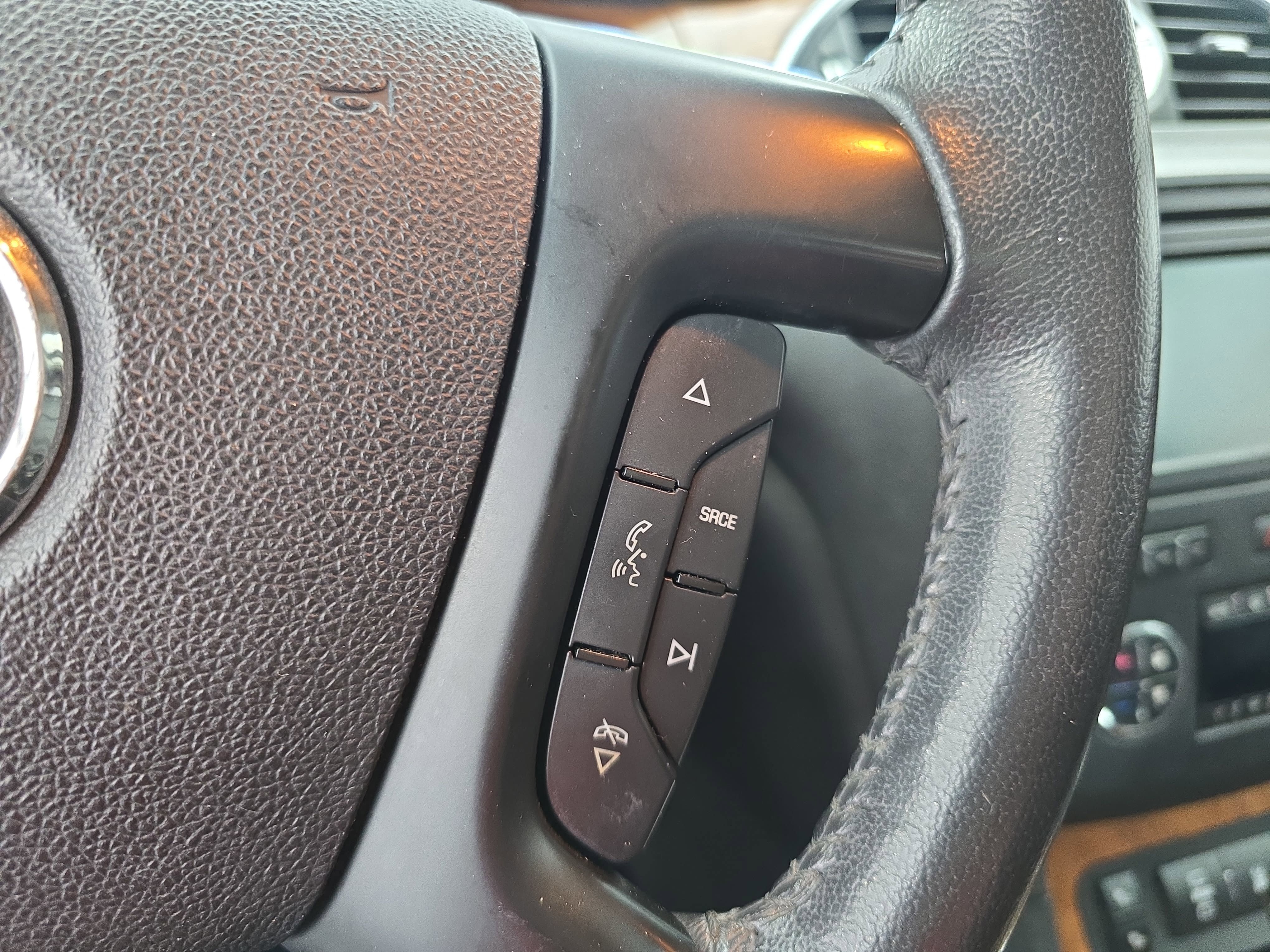 Used 2012 Buick Enclave Leather FWD image 19