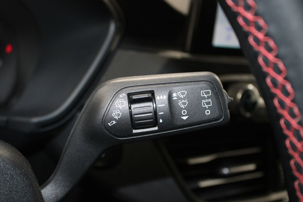 Used 2025 Ford Escape ST-Line AWD/4WD image 23