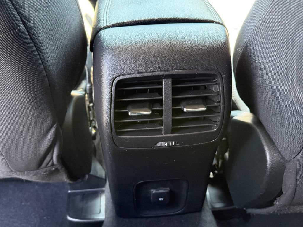 Used 2020 Ford Escape SE FWD image 28