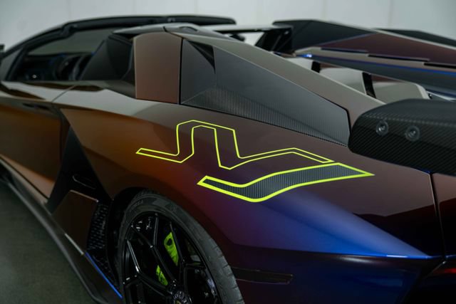 Used 2021 Lamborghini Aventador SVJ AWD/4WD image 31