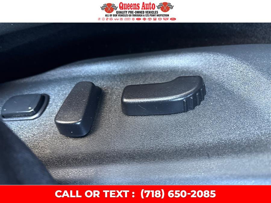 Used 2021 Nissan Sentra SR w/ SR Premium Package FWD image 22