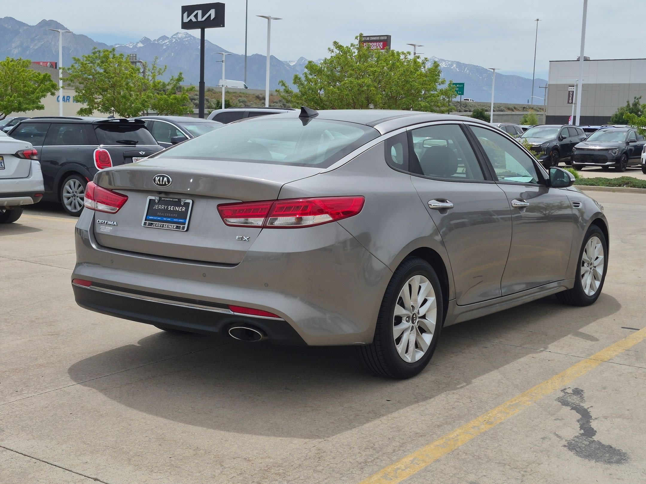 Used 2016 Kia Optima EX w/ Premium Package FWD image 5