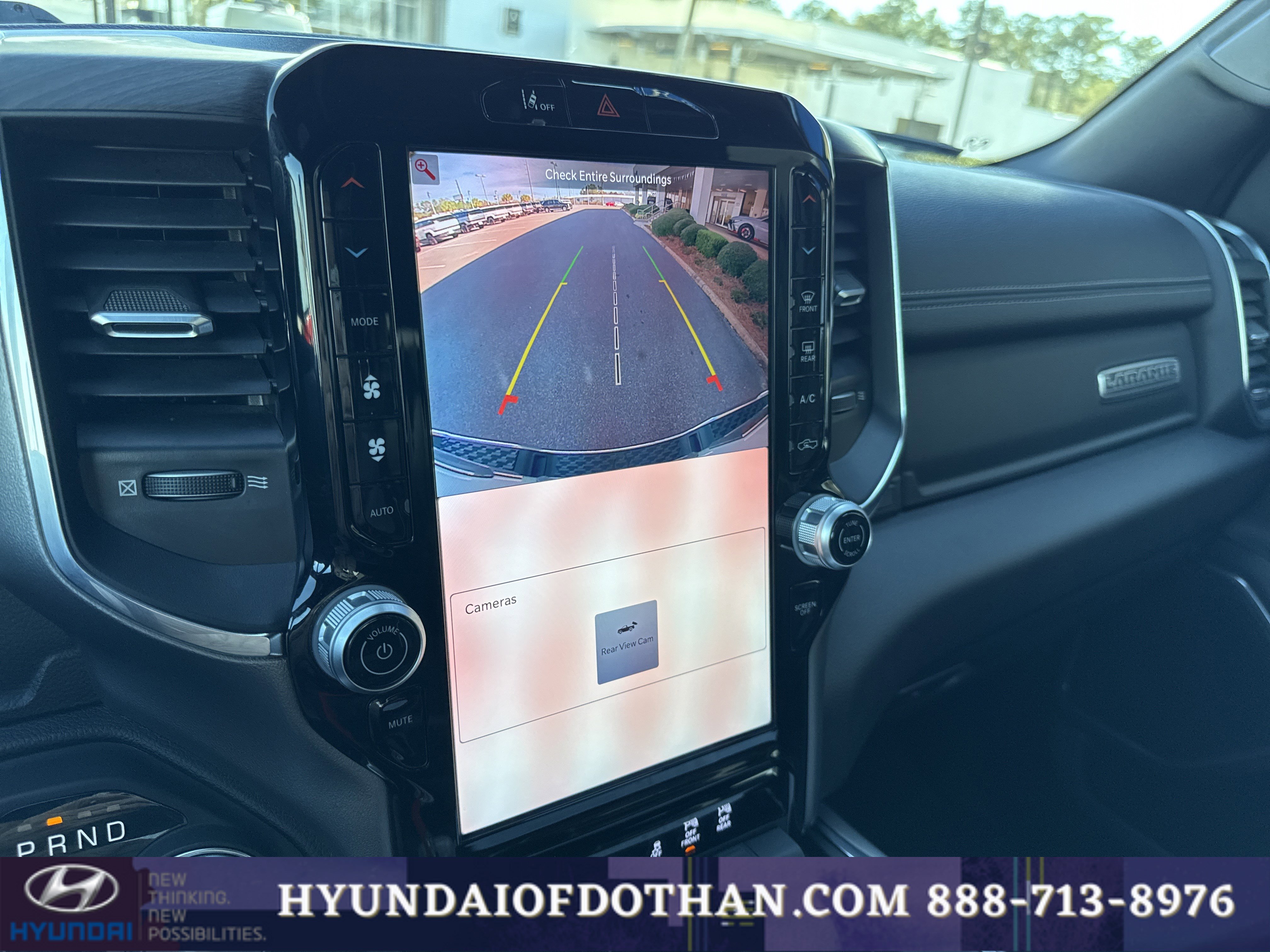 Used 2025 RAM 1500 Laramie image 10