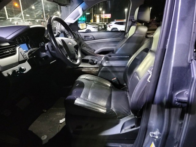 Used 2018 Chevrolet Suburban LT image 9