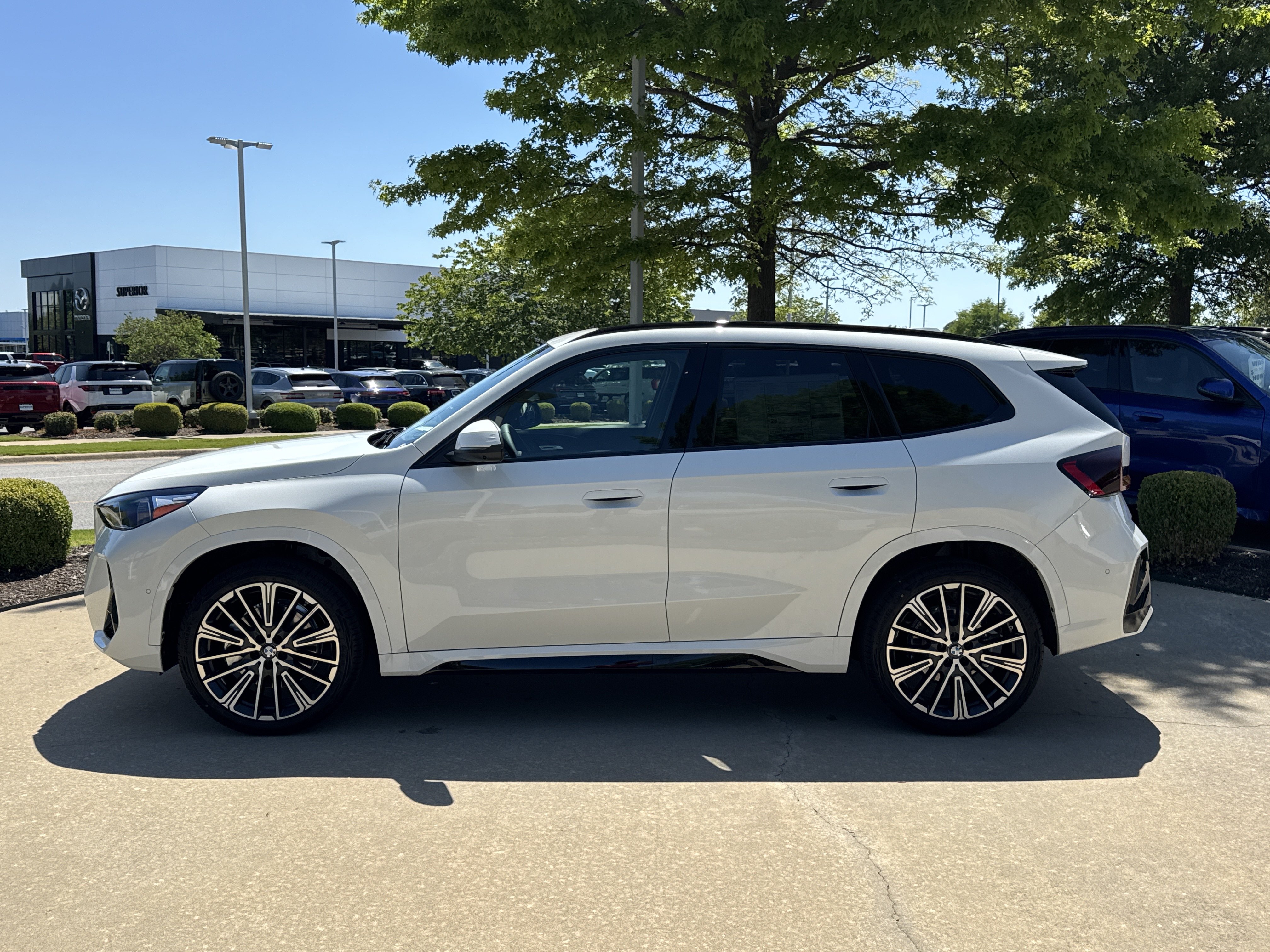 New 2026 BMW X1 xDrive28i w/ Technology Package AWD/4WD image 2