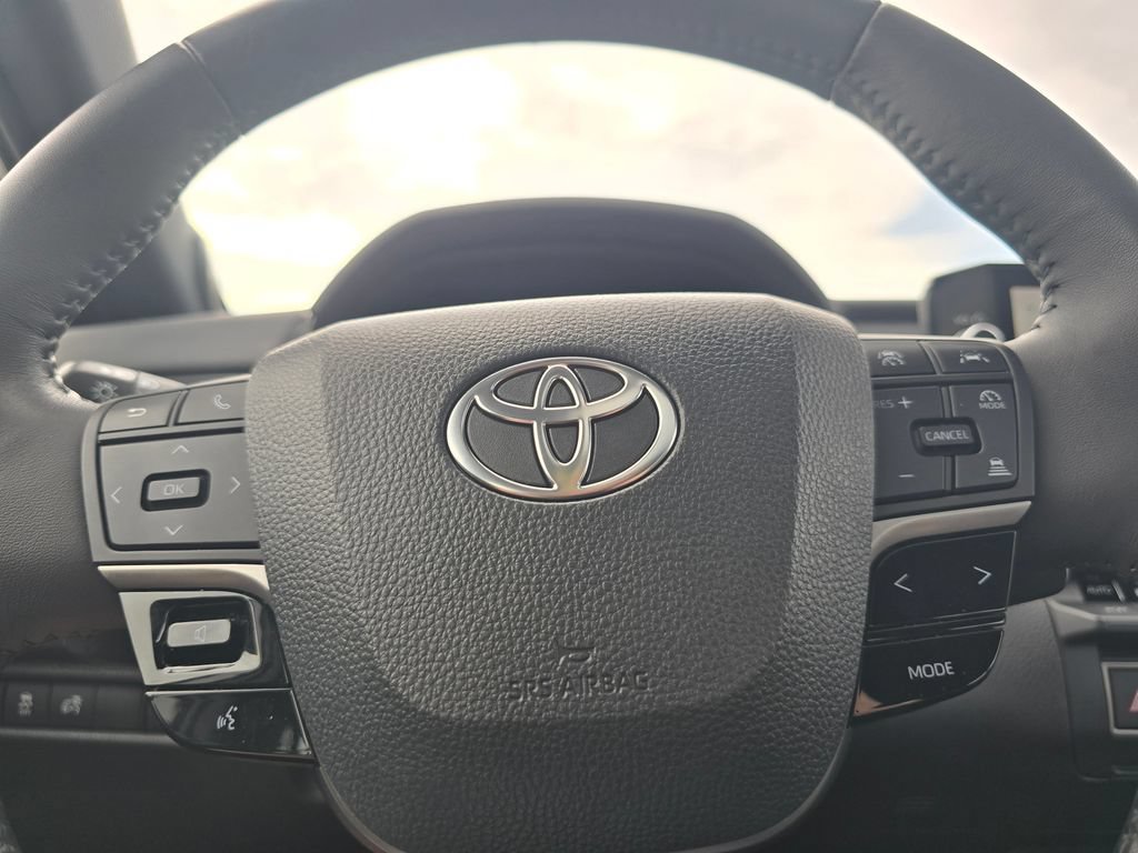 Used 2025 Toyota Camry XSE w/ Premium Package FWD image 22