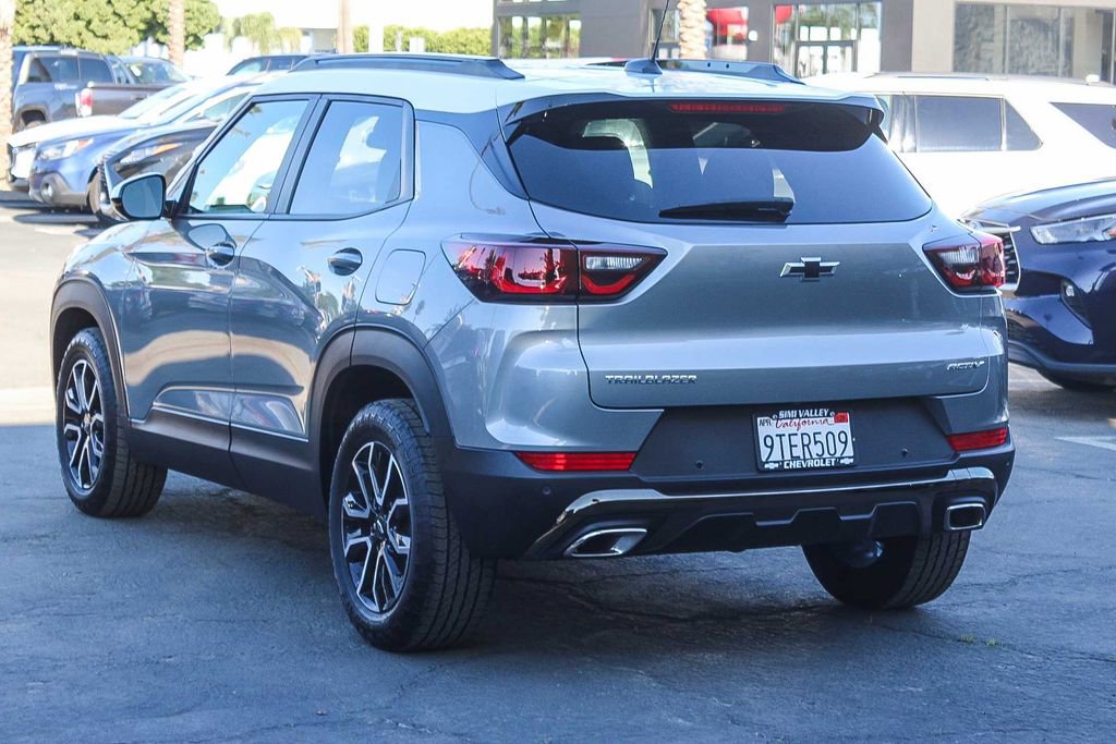 Used 2025 Chevrolet TrailBlazer ACTIV w/ Driver Confidence Package image 6