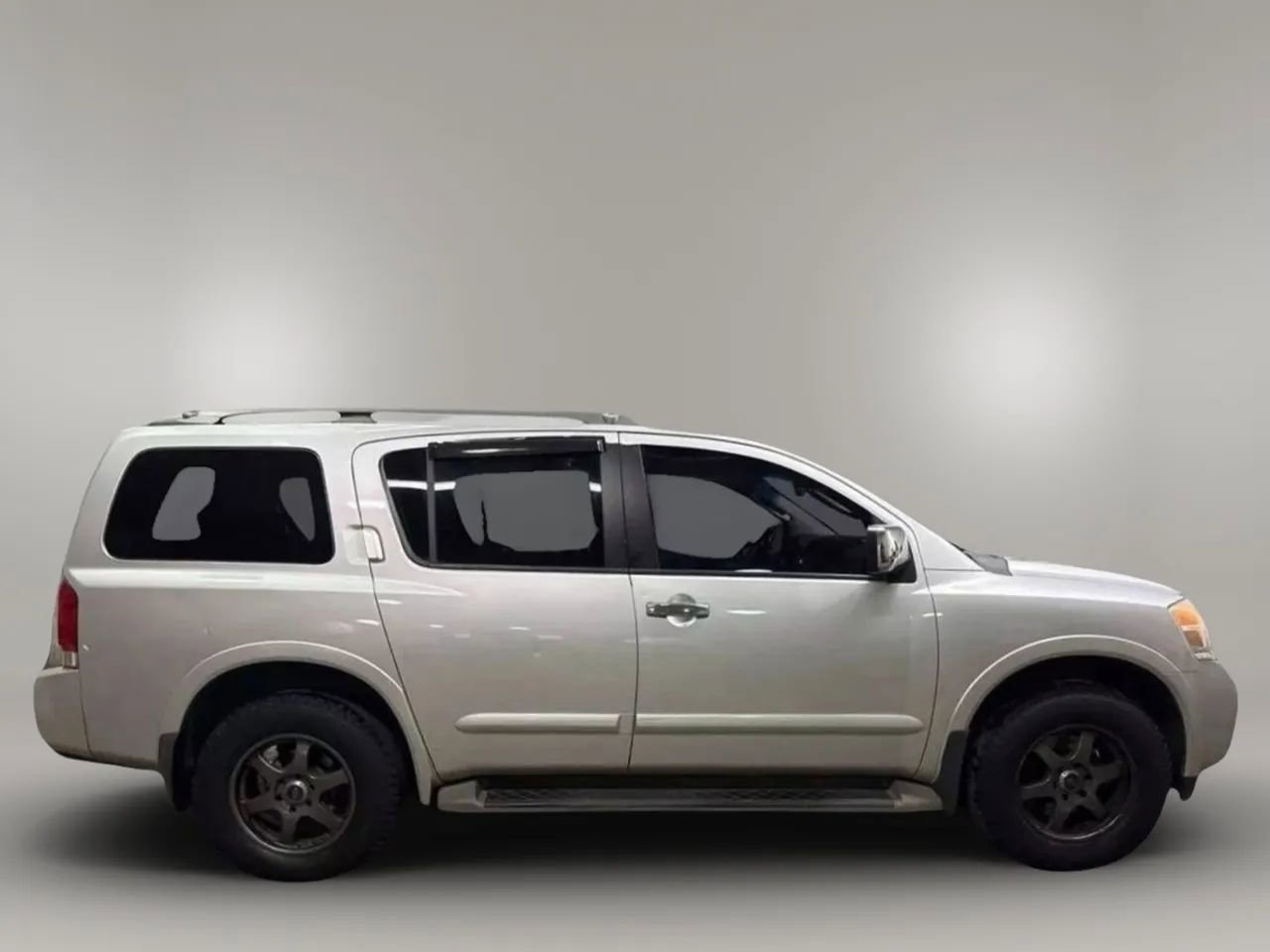 Used 2012 Nissan Armada SV image 2