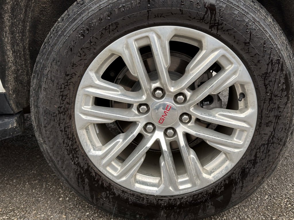 Used 2024 GMC Yukon SLT image 23