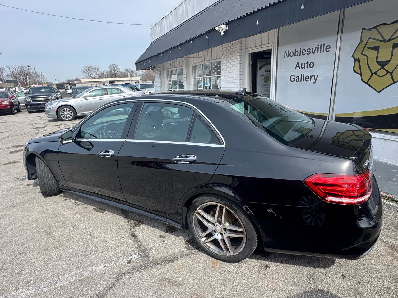 Used 2015 Mercedes-Benz E 350 4MATIC Sedan image 5