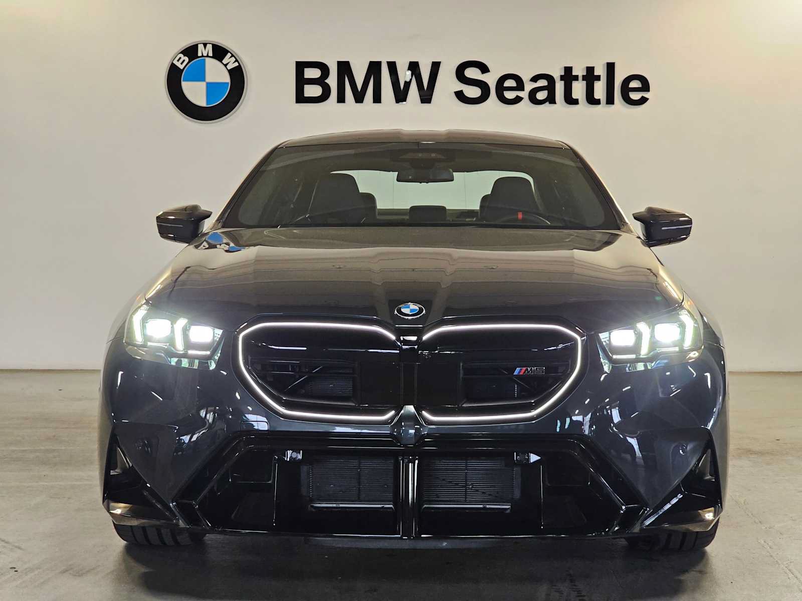 New 2026 BMW M5 w/ Carbon Package AWD/4WD image 6
