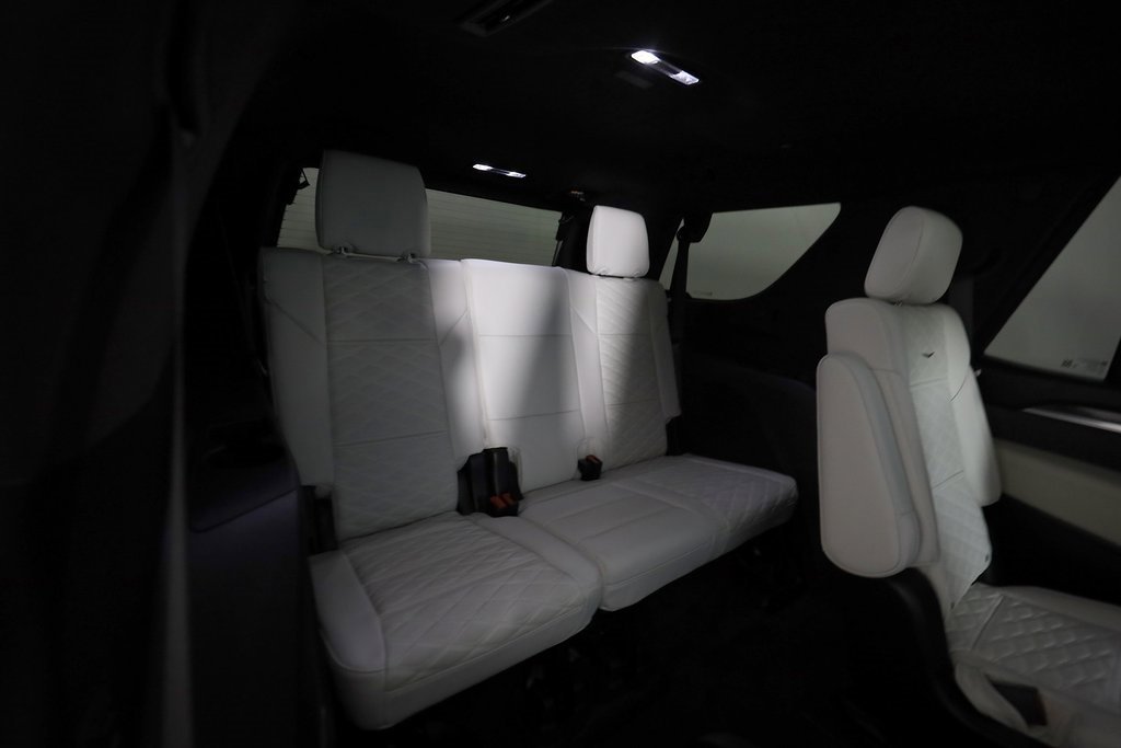 Used 2025 Cadillac Escalade V image 16