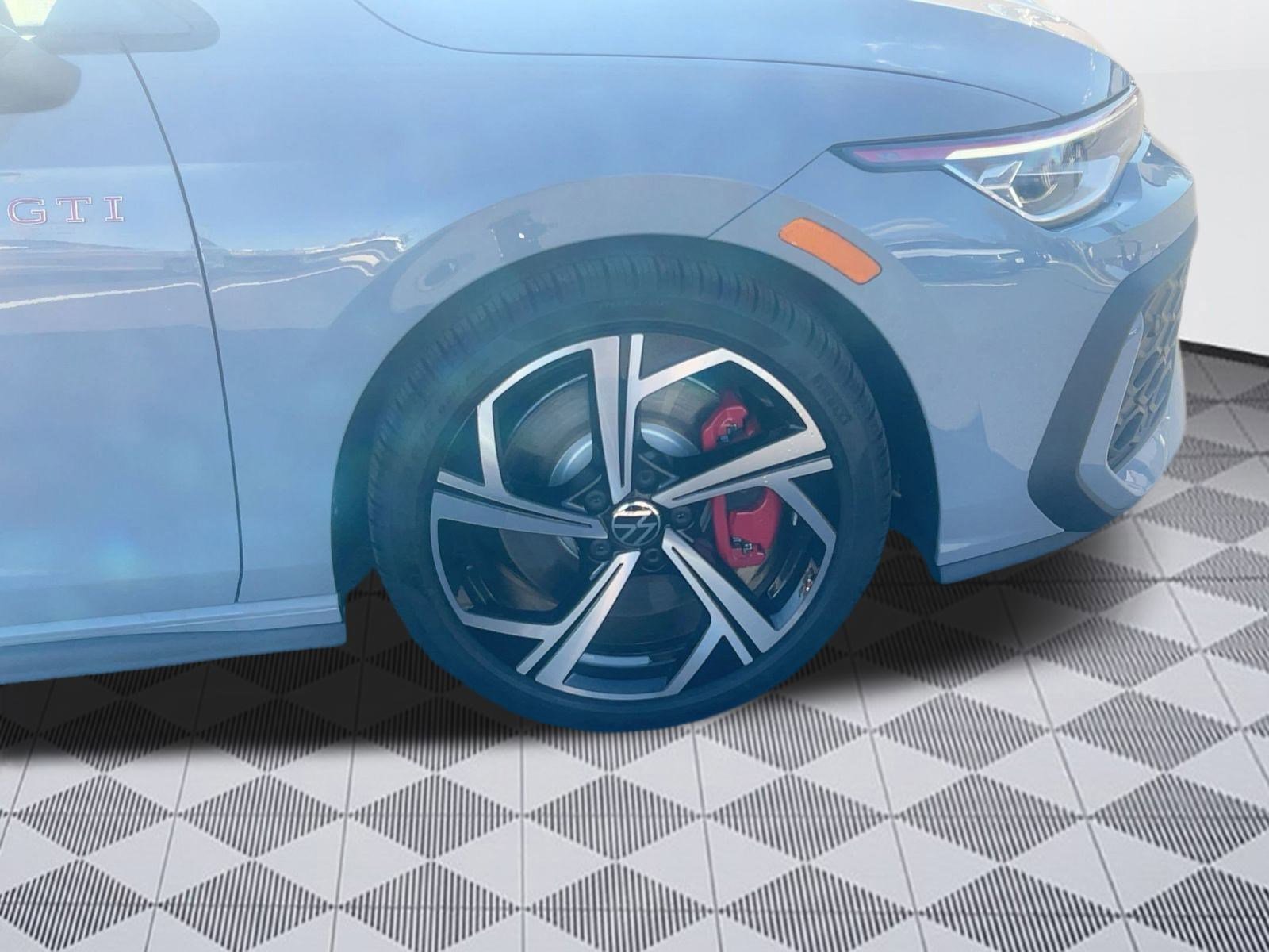 New 2026 Volkswagen Golf SE FWD image 11