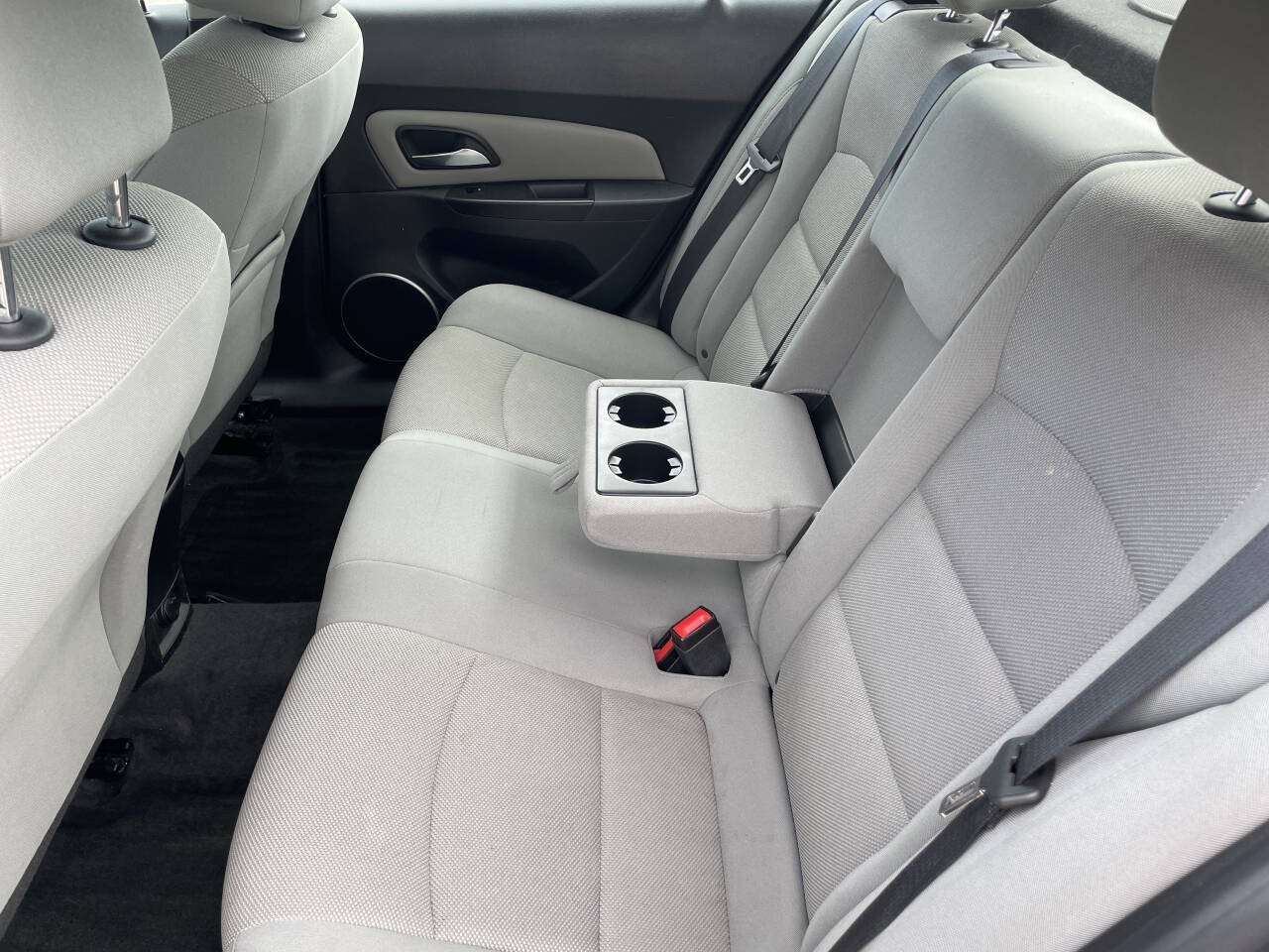 Used 2015 Chevrolet Cruze LT w/ Sun And Sound Package FWD image 10
