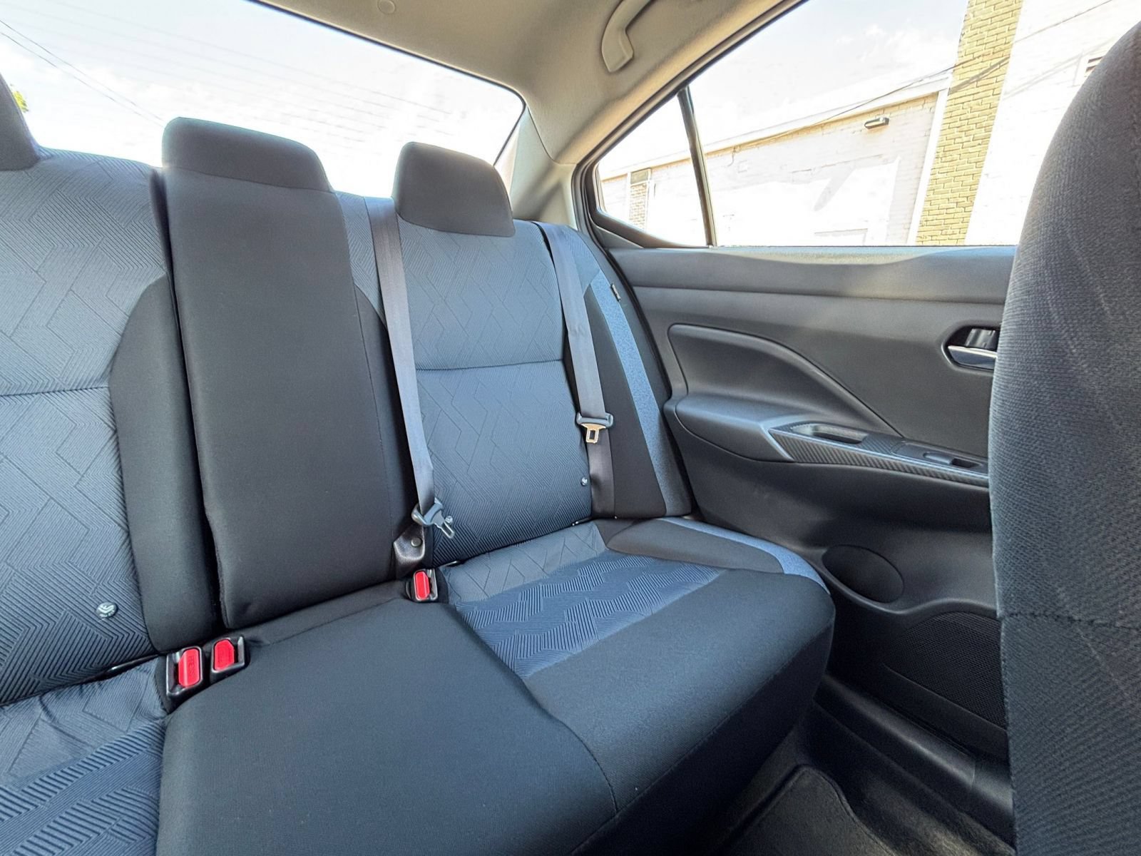 Used 2025 Nissan Versa SV FWD image 35