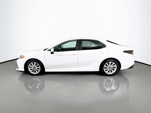 Used 2024 Toyota Camry LE w/ Convenience Package FWD image 5
