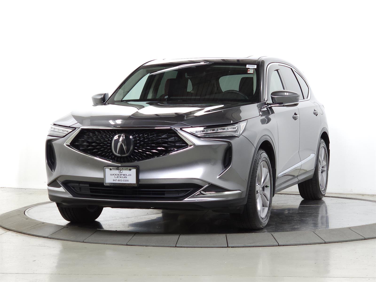 Used 2023 Acura MDX SH-AWD image 3