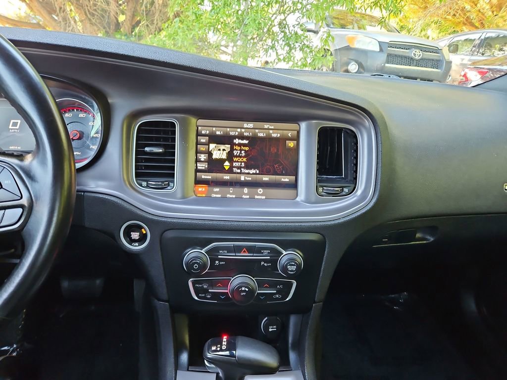 Used 2023 Dodge Charger SXT RWD image 16