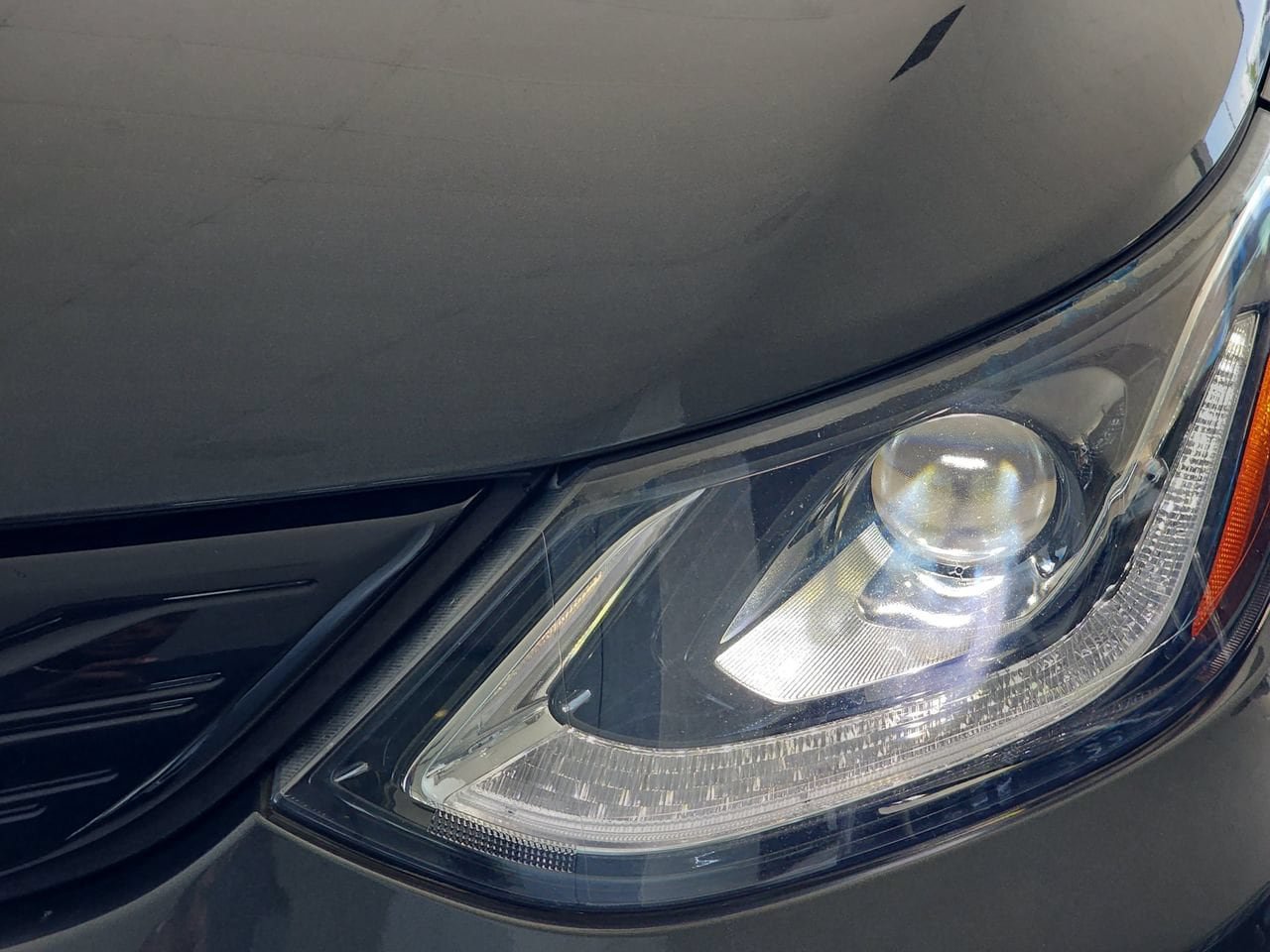 Certified 2020 Chevrolet Bolt Premier w/ Infotainment Package FWD image 37