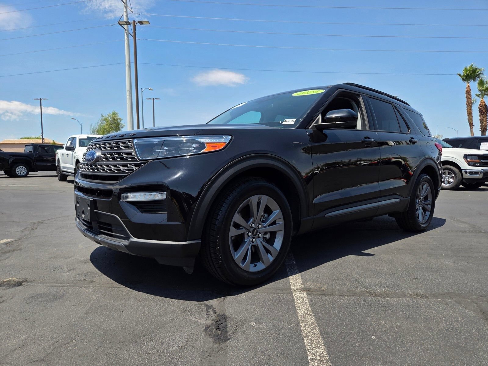 Certified 2022 Ford Explorer XLT w/ Equipment Group 202A RWD image 2