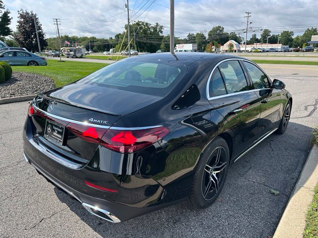 New 2027 Mercedes-Benz E 350 4MATIC Sedan image 5
