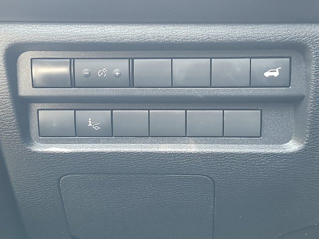 Used 2023 Mitsubishi Outlander SEL FWD image 20