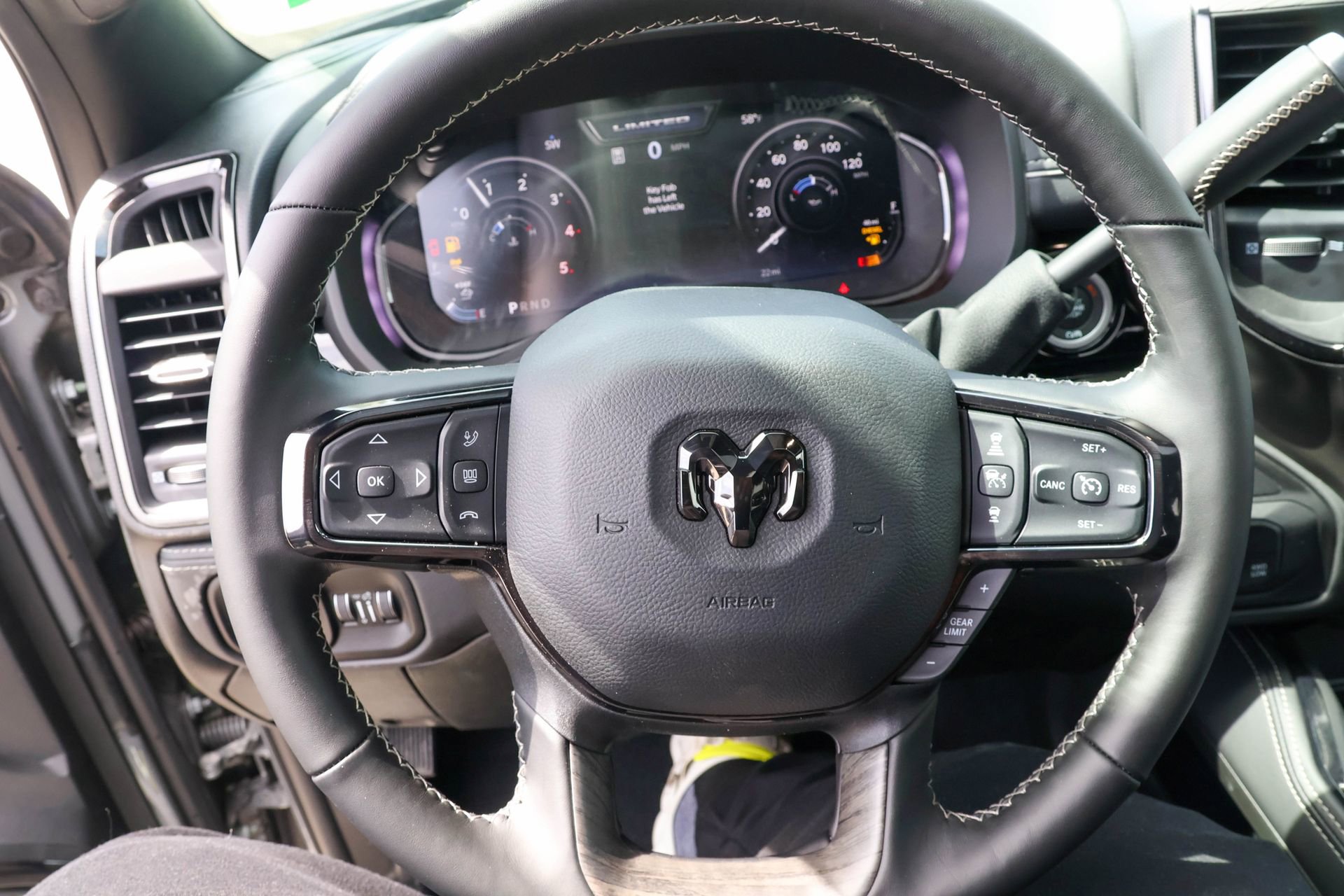 New 2026 RAM 2500 Limited AWD/4WD image 28