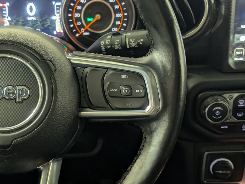 Used 2021 Jeep Wrangler Unlimited Sahara AWD/4WD image 18