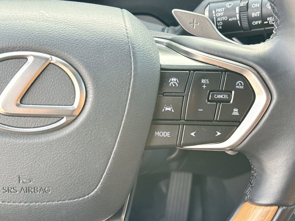 Used 2025 Lexus RX 350 Premium w/ Accessory Package (Z1) FWD image 27