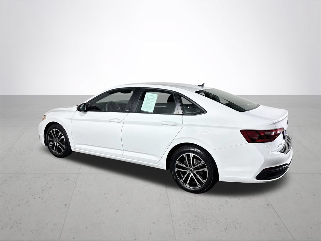 Certified 2023 Volkswagen Jetta Sport FWD image 9