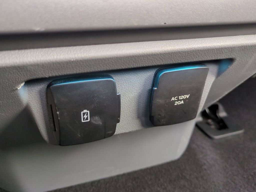 Used 2024 Ford F150 XLT w/ Mobile Office Package image 16