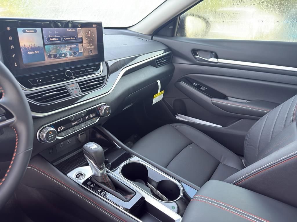 New 2025 Nissan Altima 2.5 SR w/ SR Premium Package image 22