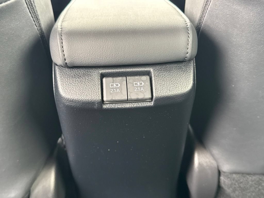 Certified 2021 Toyota Prius Prime XLE w/ Carpet Mat Package (TMS) FWD image 33