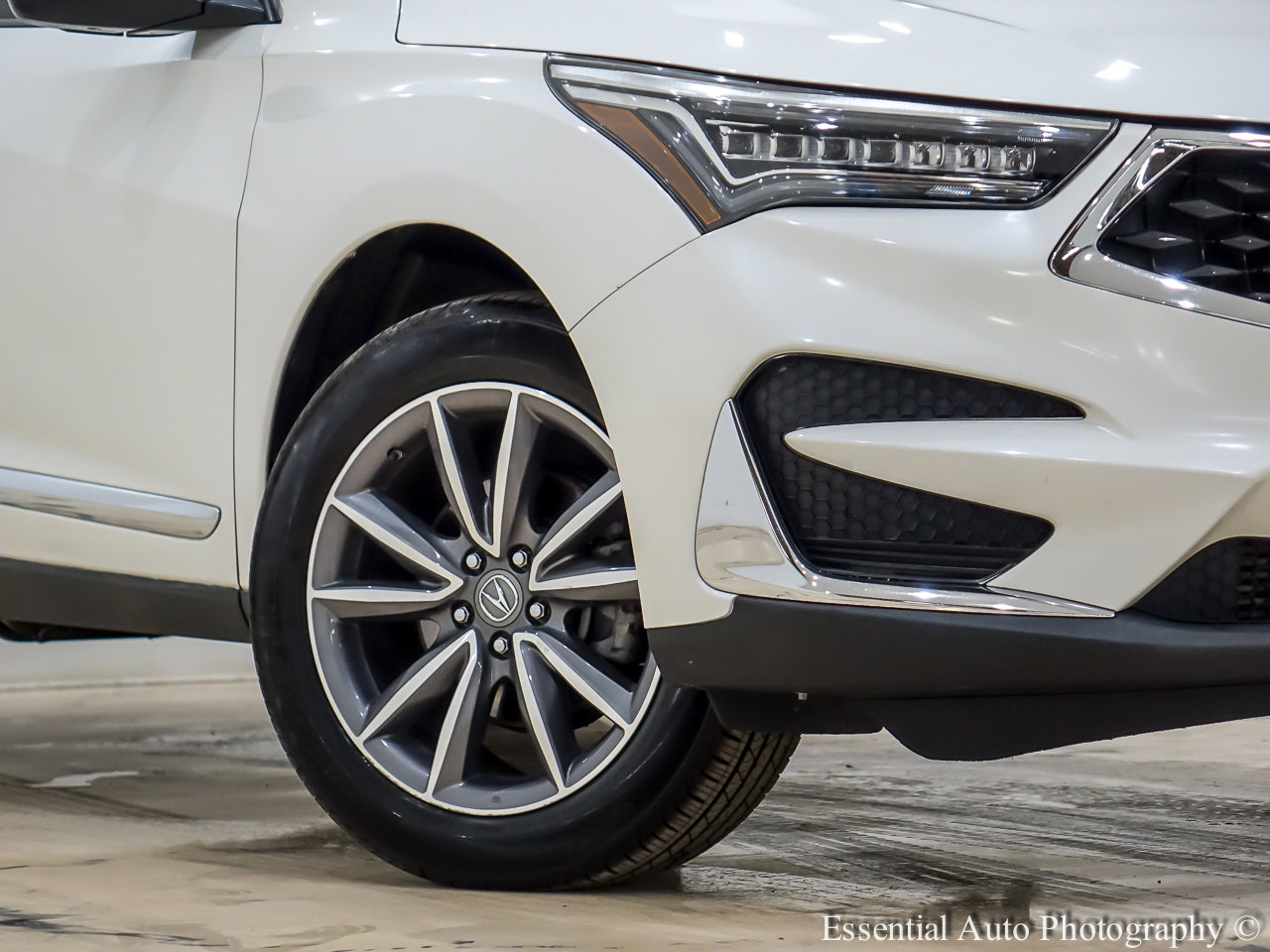 Used 2019 Acura RDX AWD w/ Technology Package image 3