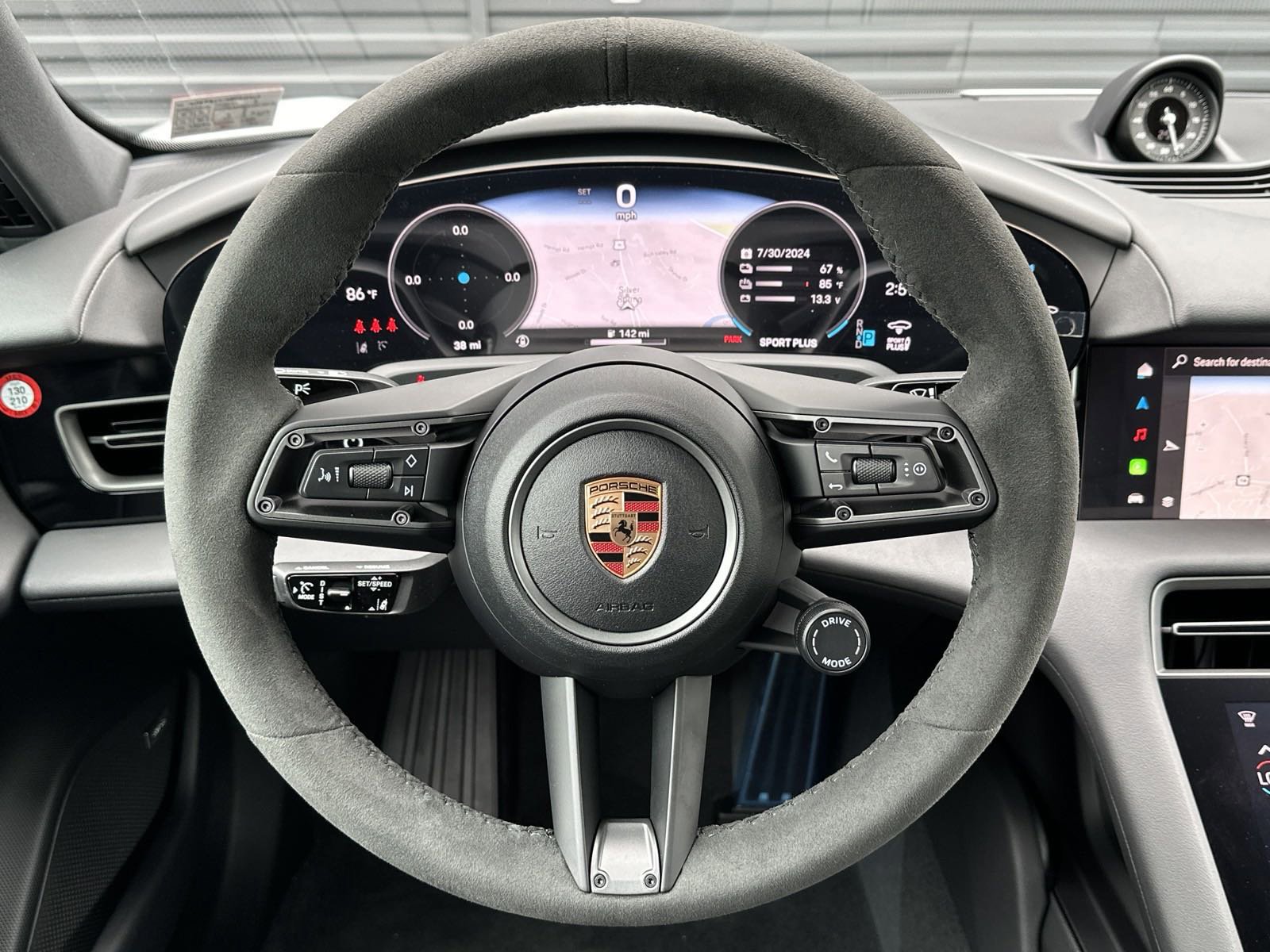 New 2025 Porsche Taycan image 15