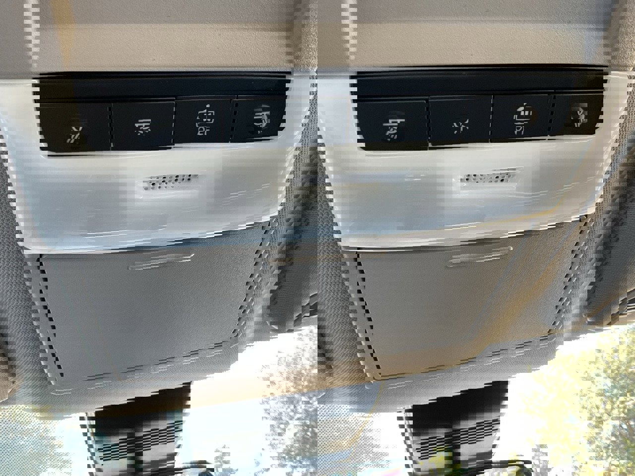 Used 2024 Nissan Altima 2.5 SV image 28