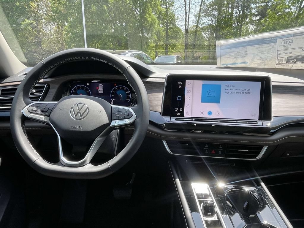 New 2026 Volkswagen Atlas SEL AWD/4WD image 13