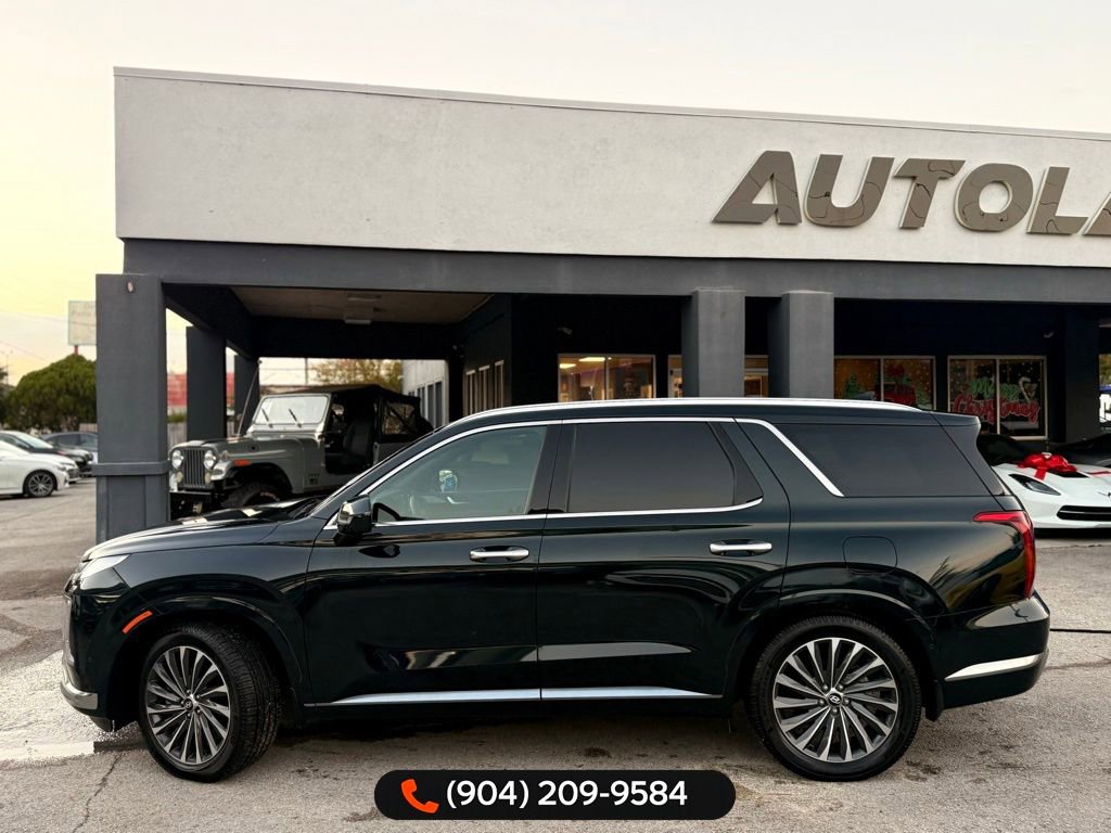 Used 2024 Hyundai Palisade Calligraphy image 3