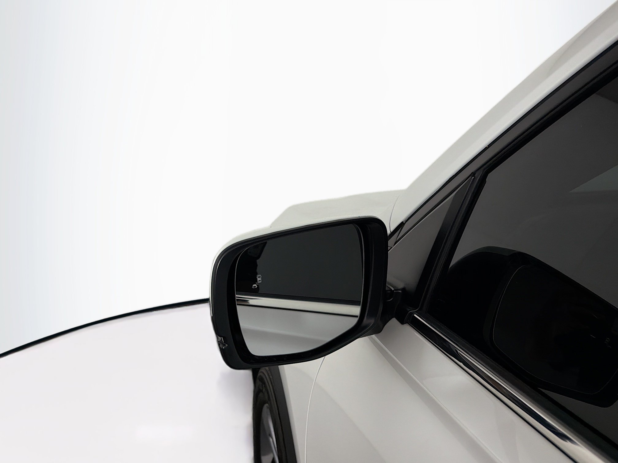 Used 2025 Honda Pilot EX-L image 16