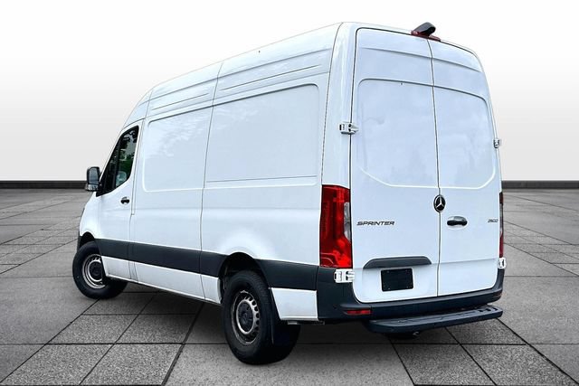 Used 2025 Mercedes-Benz Sprinter 2500 image 4