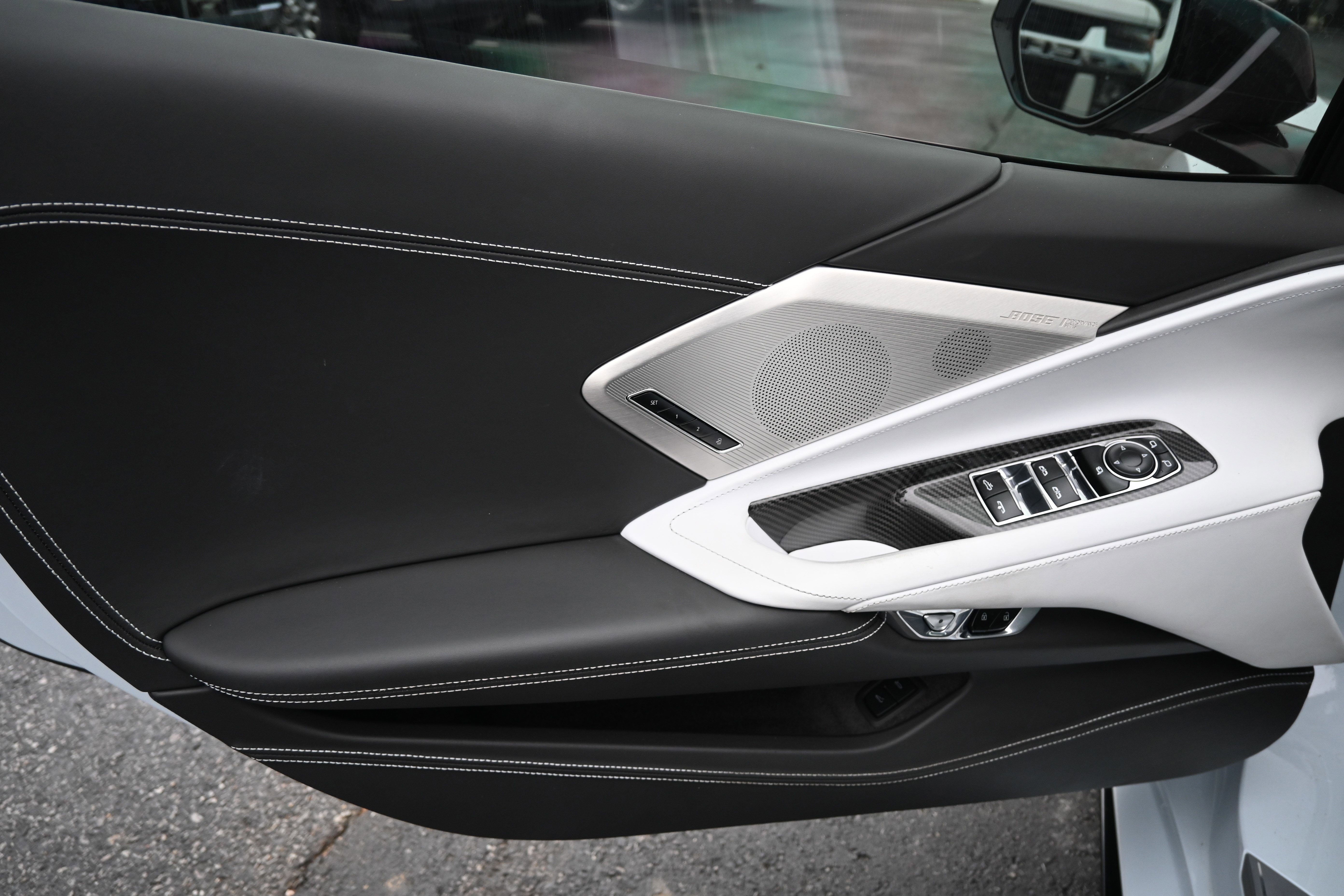 Used 2021 Chevrolet Corvette Stingray Premium Conv w/ Z51 Performance Package image 18