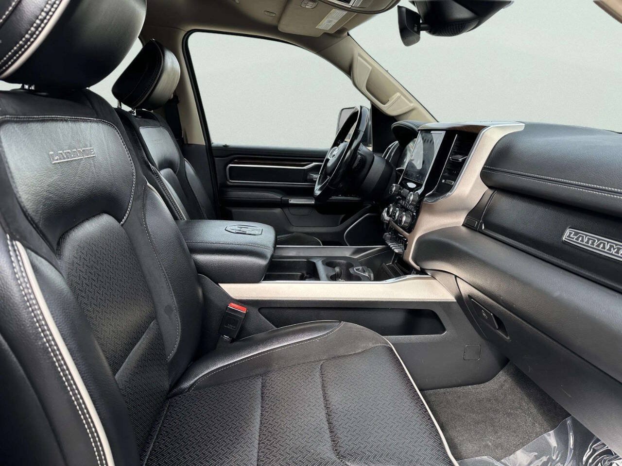 Used 2021 RAM 1500 Laramie AWD/4WD image 24