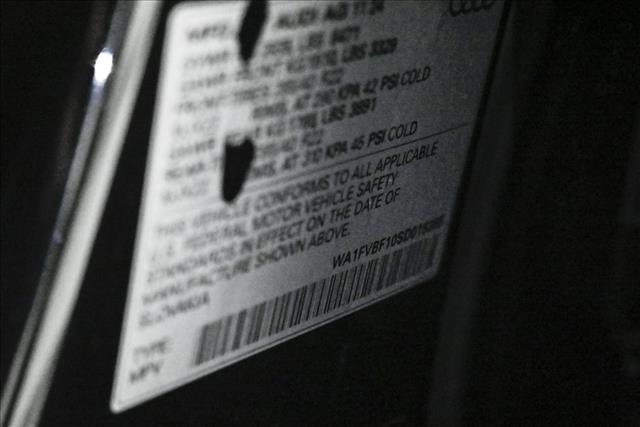 Certified 2025 Audi Q8 Prestige image 26