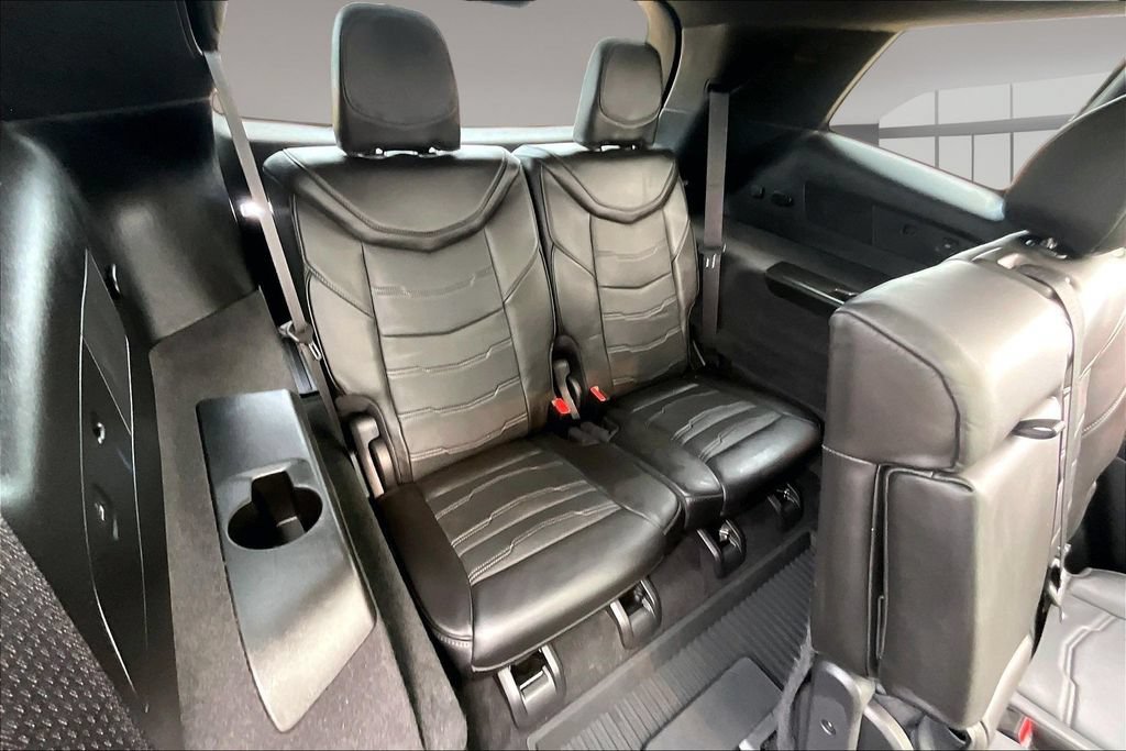 Used 2025 Cadillac XT6 Premium Luxury w/ Platinum Package AWD/4WD image 28