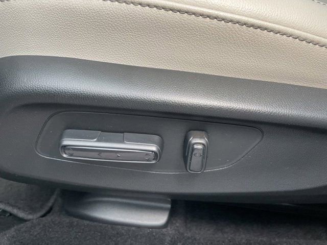 Used 2025 Honda HR-V EX-L image 9