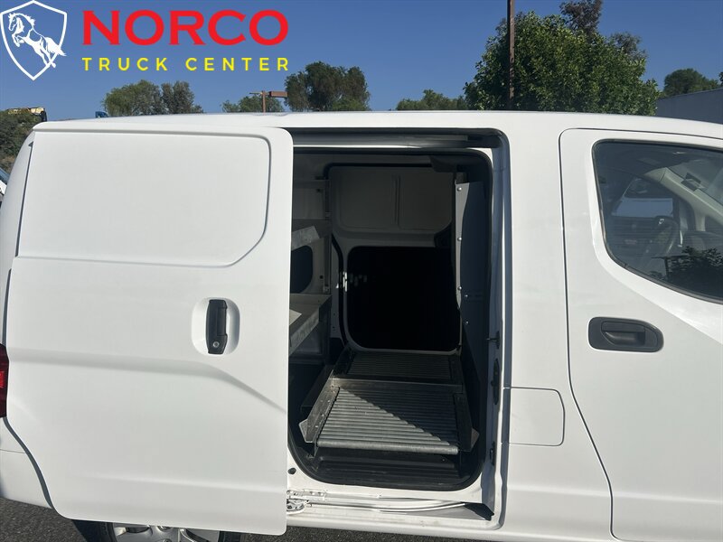 Used 2019 Nissan NV200 SV w/ Navigation Package FWD image 11