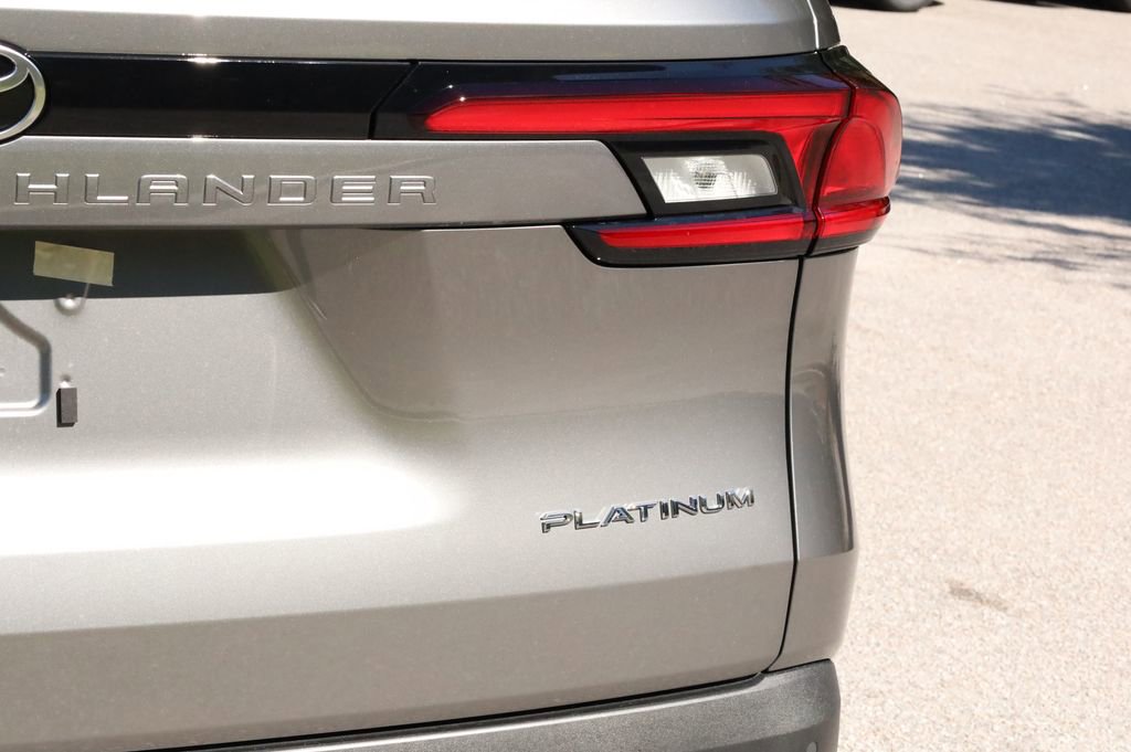 New 2026 Toyota Grand Highlander Platinum image 24