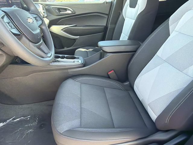 New 2026 Chevrolet Trax LS w/ LS Convenience Package FWD image 23
