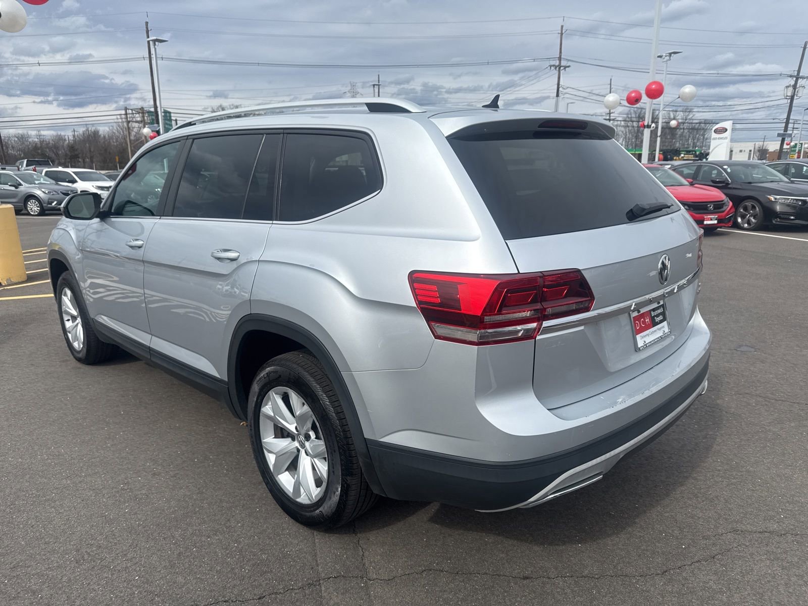 Used 2018 Volkswagen Atlas S image 7