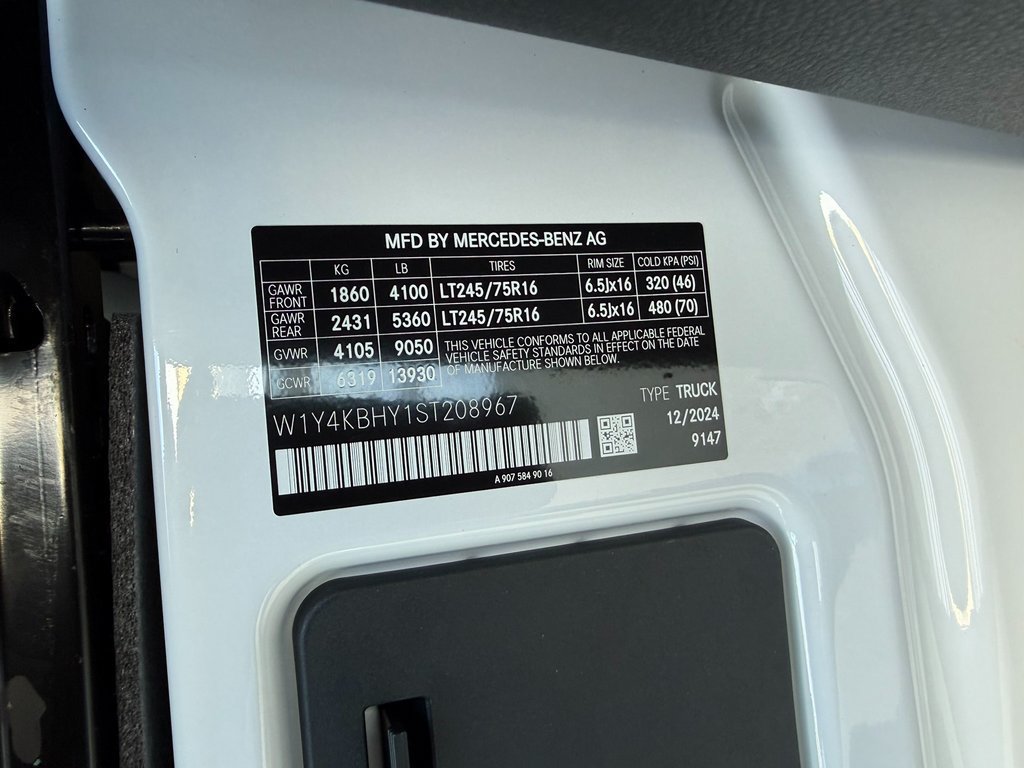 New 2025 Mercedes-Benz Sprinter 2500 image 28